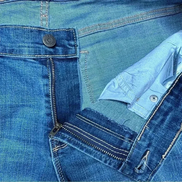 Old Navy Curvy  Jeans Size 10 Long - Picture 5 of 16